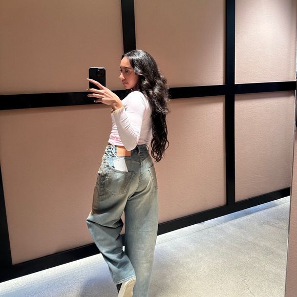 Meet your Posher, Taylor - Picture 3 of 3